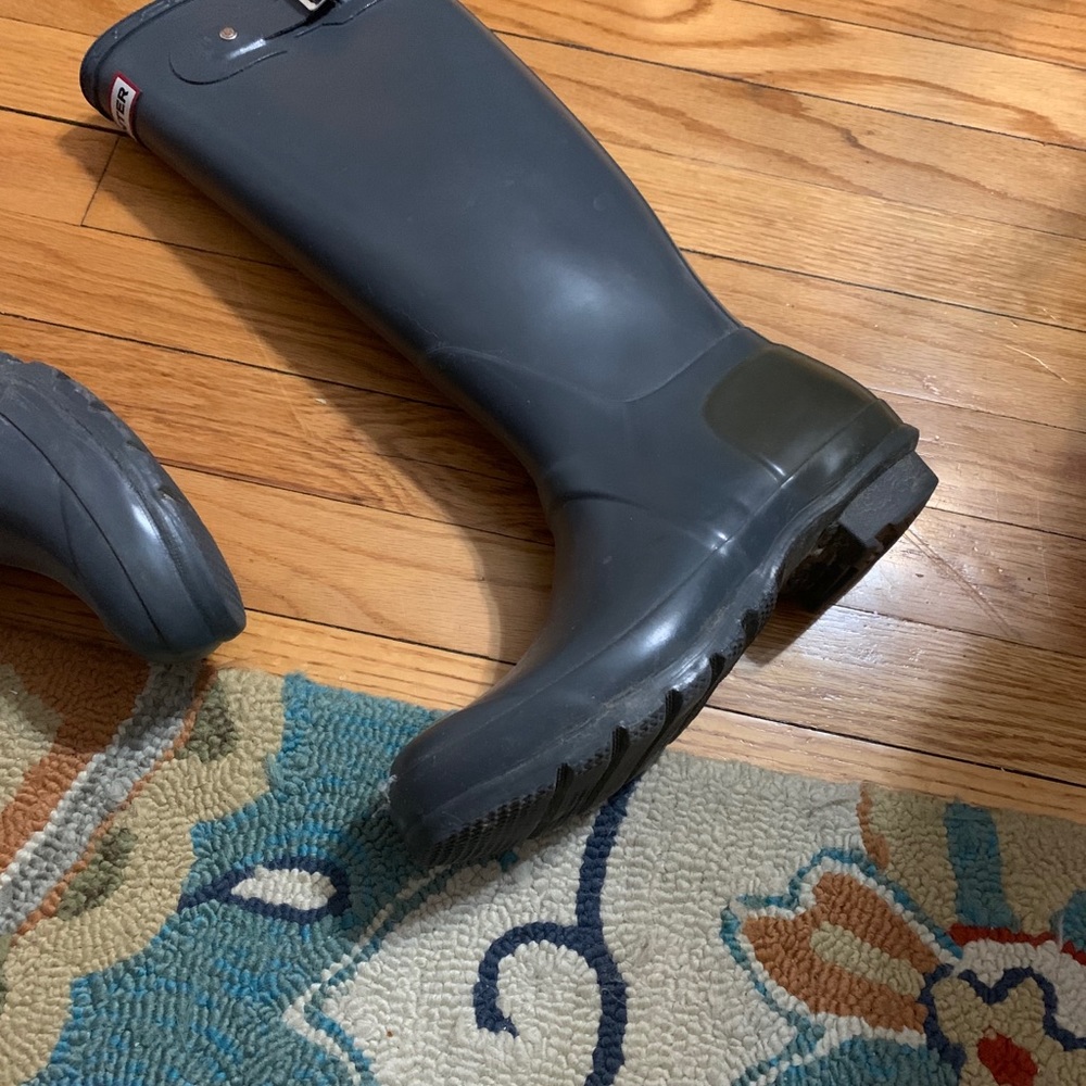 Hunter Gray Tall boots ❣️ gently used❣️ - Picture 6 of 7